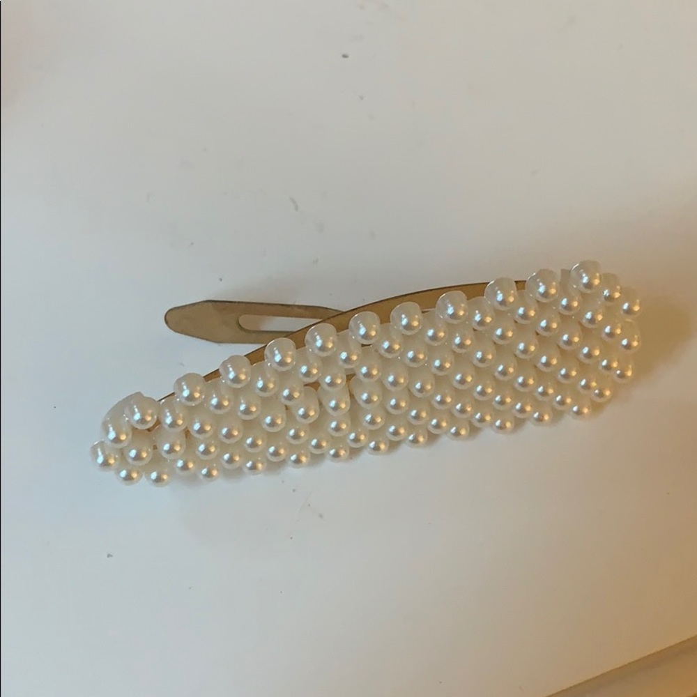 pearl hair clip!